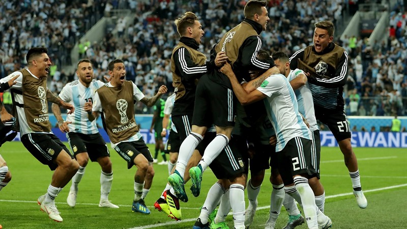 Argentina logró la hazaña y clasificó a Octavos tras derrotar a Nigeria