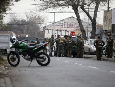 Violenta persecución a camión robado terminó con balacera y tres delincuentes detenidos