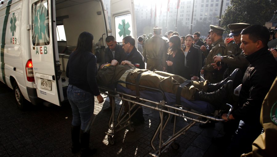 Graves incidentes entre Carabineros y grupos mapuche afuera de La Moneda