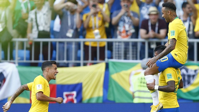 Mundial: Brasil demostró por qué es candidato y derrotó a México para avanzar a Cuartos