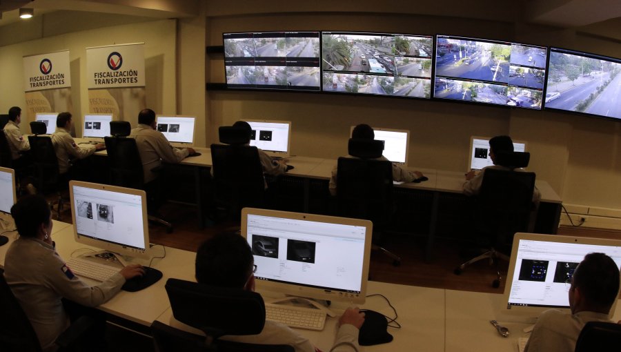 Este martes comienza a operar monitoreo de 459 cámaras en vías exclusivas del Transantiago