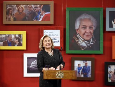 La imitación de Cecilia Morel al Presidente Piñera que se apodera de las risas en redes sociales