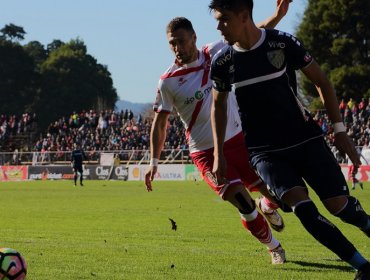 Barnechea dio el primer paso a las semis de Copa Chile tras derrotar a Valdivia