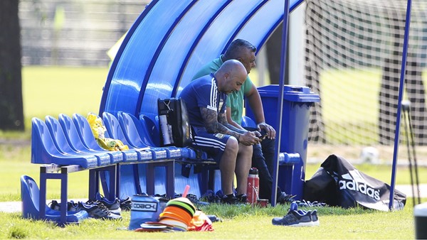 Sampaoli se reunió con Presidente de AFA y por ahora sigue como entrenador