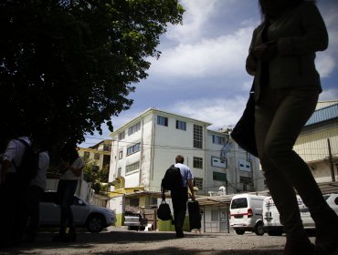 Pacientes denuncian a estudiante de medicina en práctica de abusos sexuales