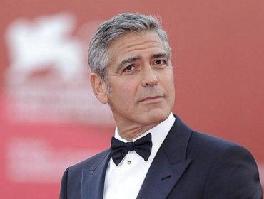 George Clooney sufre lesiones leves en un accidente de moto en Italia