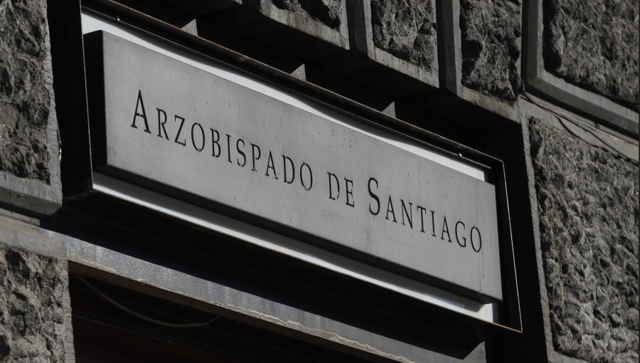 Arzobispado de Santiago inició otra investigación a sacerdote por abuso sexual