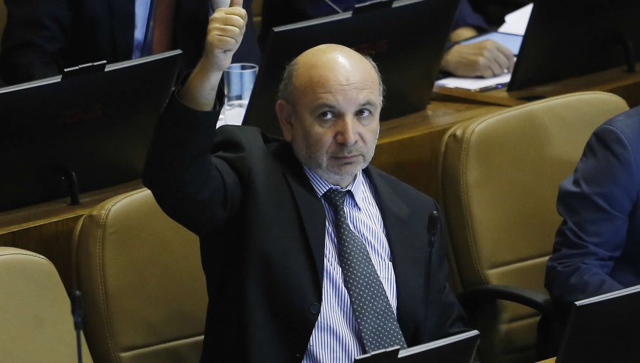 Diputado Castro: Gasto en remedios es la lacra más grande de los chilenos