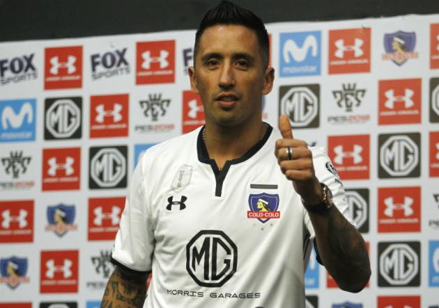 Alerta en Colo Colo: "Lucas Barrios aún no está disponible para jugar"