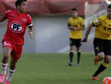 Coquimbo Unido se impuso ante Ñublense y es líder momentáneo de la Primera B