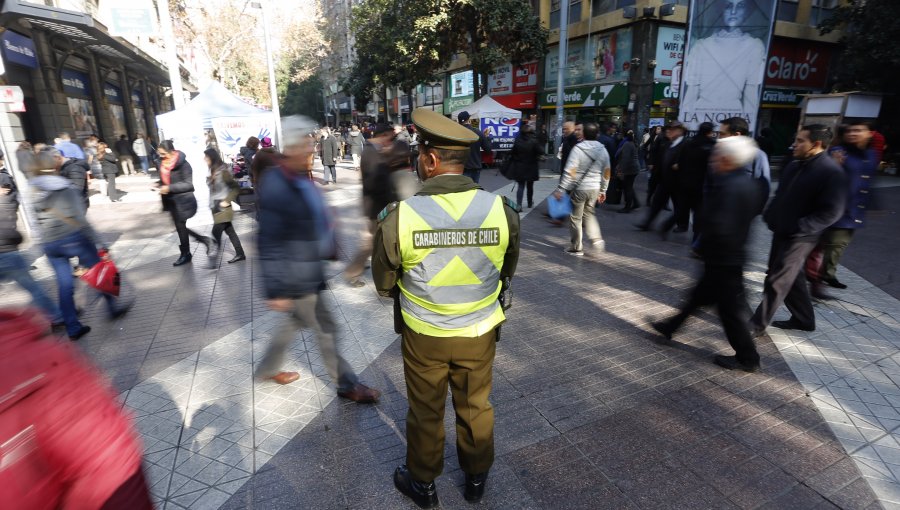 Carabineros detiene a dos lanzas del centro de Santiago que suman 97 detenciones