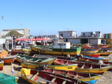 Tres pescadores son hallados sin vida y flotando en el mar en Los Vilos