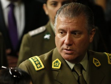 Ex general Villalobos declaró ante fiscal por millonario fraude en Carabineros