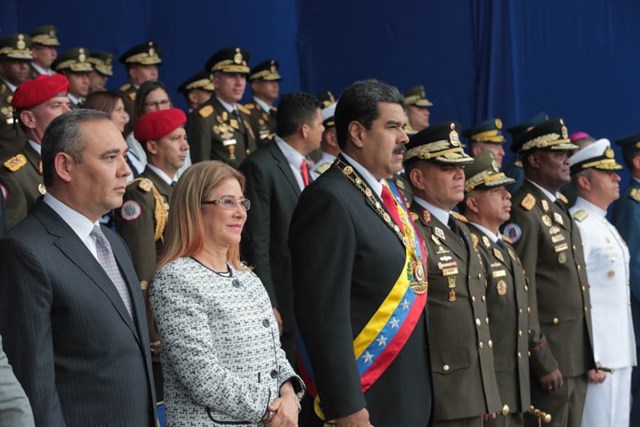 Nicolas Maduro dice fue blanco de atentado con drones: Acusa a colombiano Santos