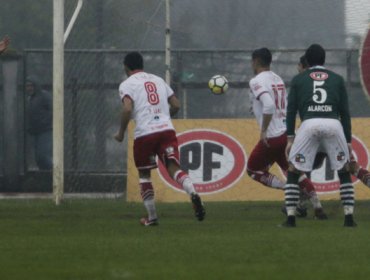 Deportes Valdivia goleó a Wanderers y complicó el debut de Miguel Ramírez