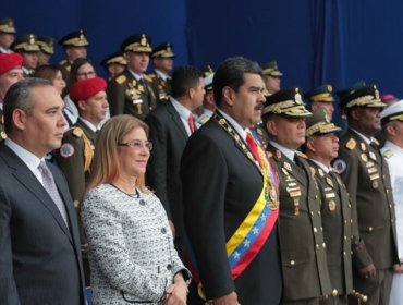 Nicolas Maduro dice fue blanco de atentado con drones: Acusa a colombiano Santos
