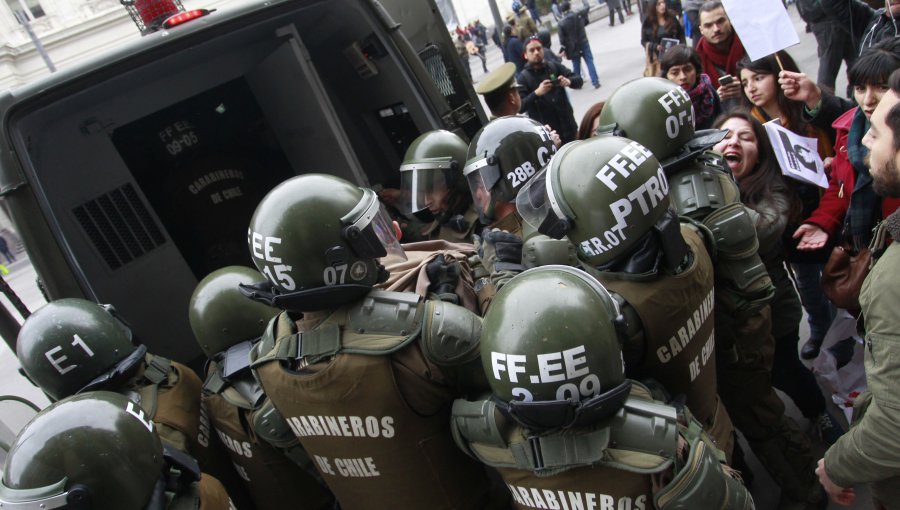 Ocho detenidos en desalojo del Palacio de Tribunales tras protesta contra fallos