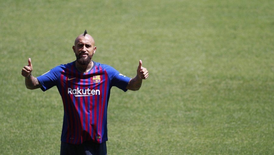 Arturo Vidal fue convocado para la Supercopa y podría debutar en Barcelona