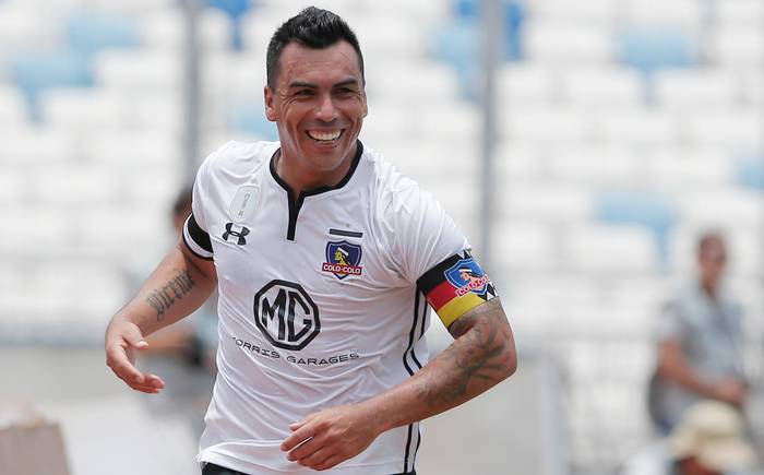 Aníbal Mosa quiere que Paredes juegue por Colo Colo hasta los 40 años