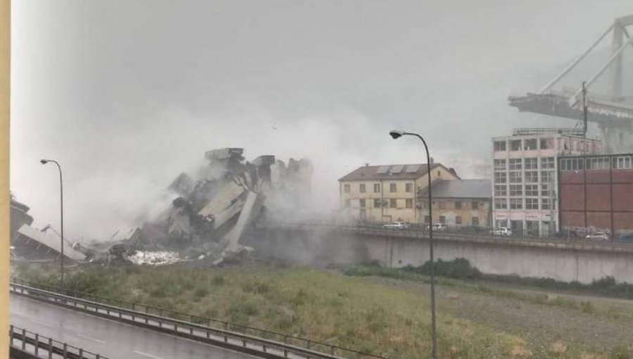 Tragedia: Decenas de muertos al derrumbarse un viaducto de una autopista en Italia