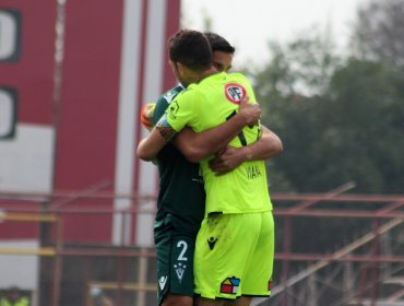 Wanderers derrotó a San Felipe en guerra de goles y salió del fondo de la tabla