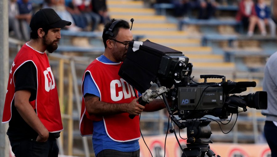 Aprueban proyecto que busca transmitir fútbol chileno por TV abierta