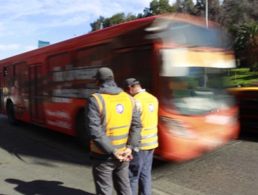 Contraloría detecta errores en forma de medir la evasión en Transantiago