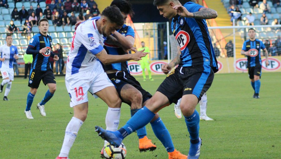 Antofagasta igualó con Huachipato y no pudo recortar mayor distancia con la UC