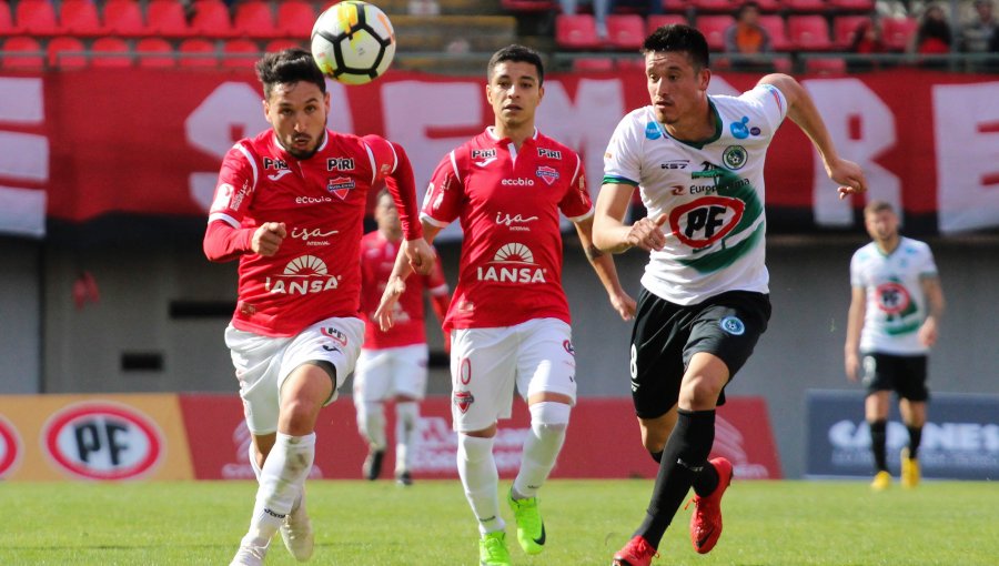 Ñublense toma distancia del descenso en la Primera B con victoria ante Pto Montt
