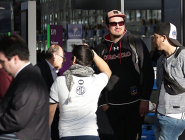 Hinchas de Colo Colo viven todo un drama tras suspensión de su vuelo a Brasil