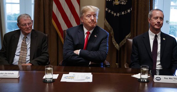 Revelan en The New York Times una conjura interna para frenar a Trump