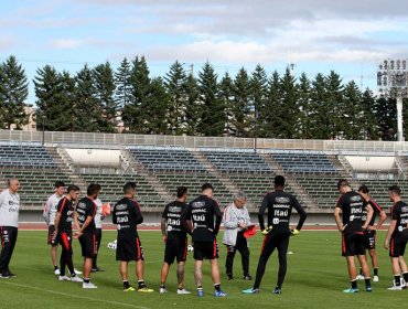 Arturo Vidal presentó molestias en su rodilla en nuevo entrenamiento de la Roja