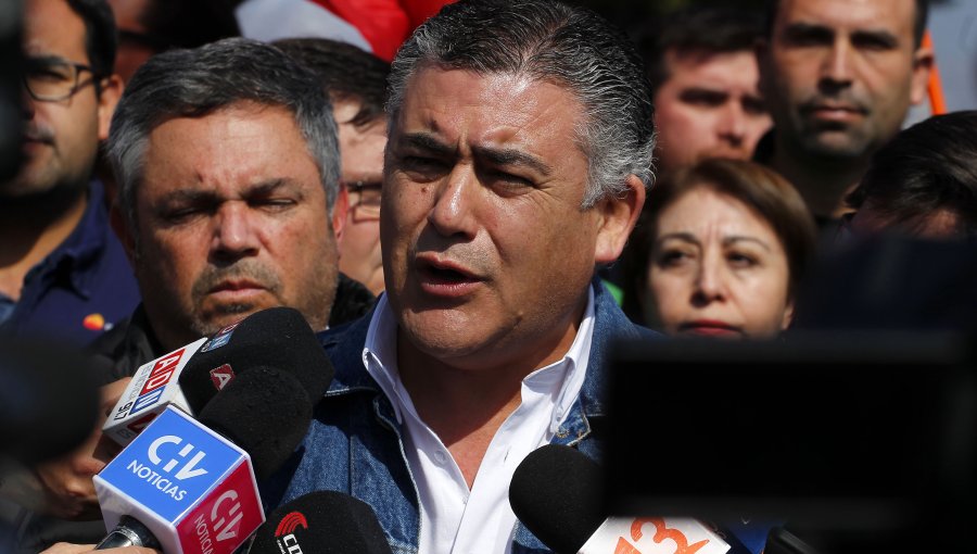 Presidente de trabajadores de ENAP reitera desconfianza por informe de Superintendencia