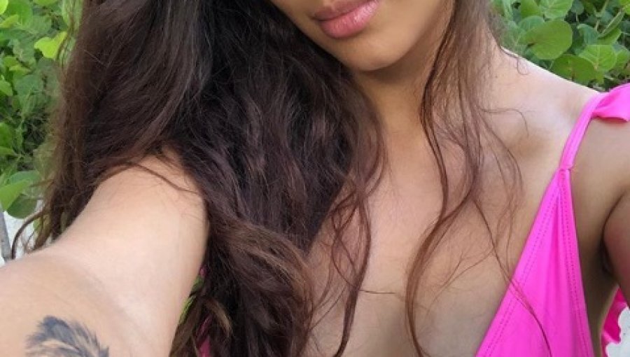 Con increíble foto desnuda Michelle Carvalho impresiona a sus seguidores