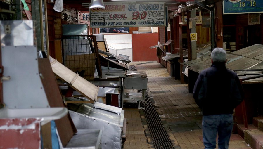 Encuentran el cuerpo de un hombre muerto en el mercado de Angelmó