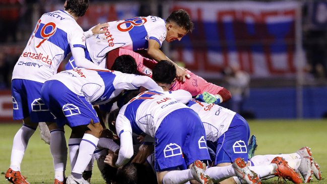 Universidad Católica vence a San Luis y es más puntero que nunca hundiendo a los quillotanos