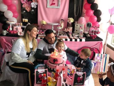 Las tiernas postales de Faloon Larraguibel en cumpleaños de su pequeña hija