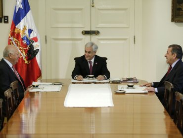 Piñera se reúne con ex presidentes Frei y Lagos por fallo de La Haya