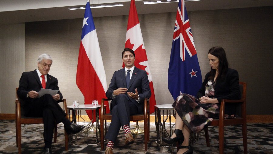 Piñera abordó libre comercio en reunión con líderes de Canadá y Nueva Zelanda