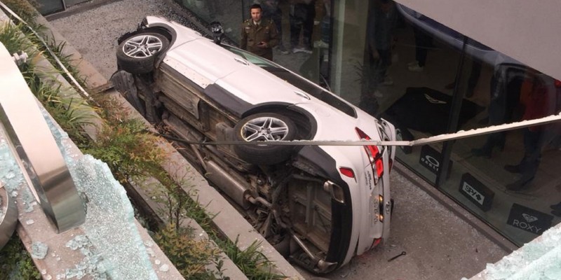 Sujeto detenido por chocar un auto en un edificio quedó en prisión preventiva