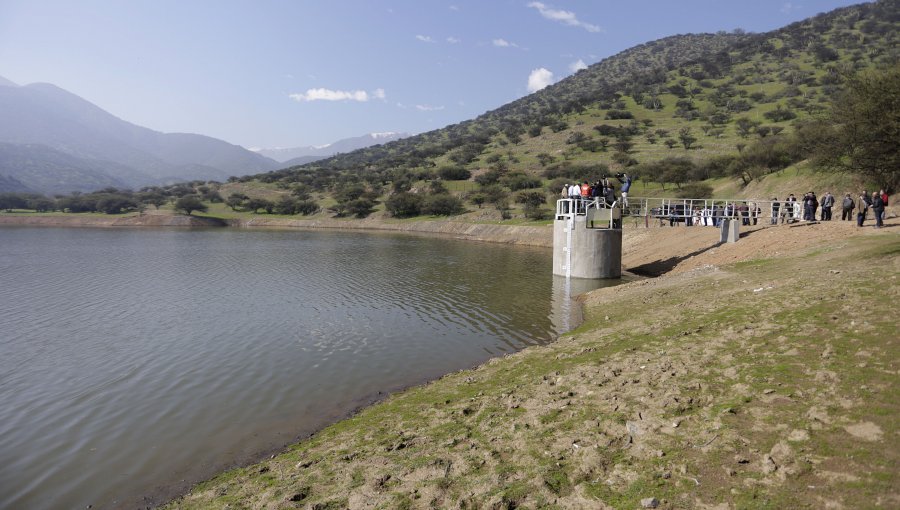 Gobierno llama a cuidar el agua tras balance de la situación de los embalses