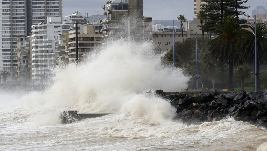 Armada alerta marejadas con olas de hasta 4 metros desde este domingo