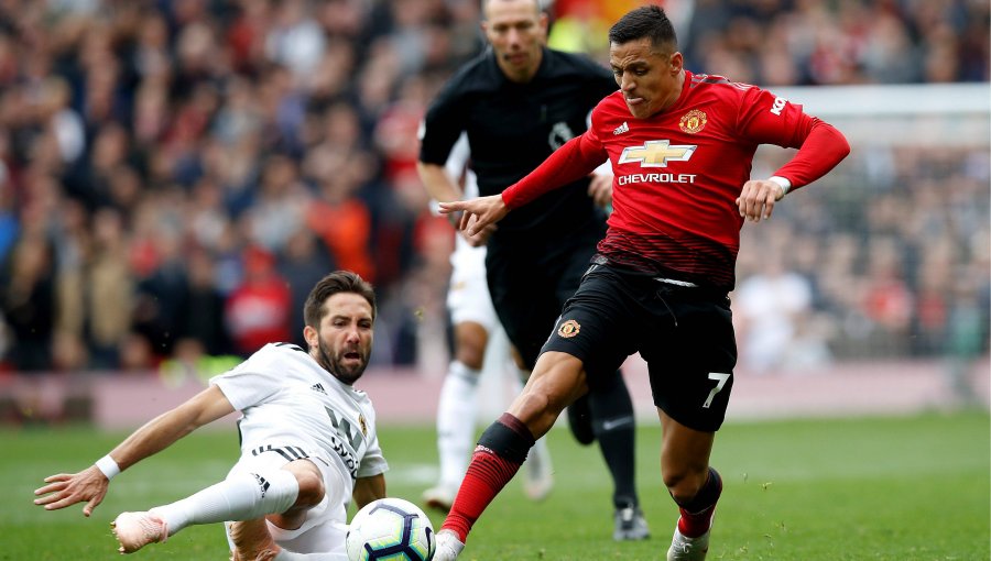 Prensa inglesa asegura que Mourinho desea vender a Alexis Sánchez