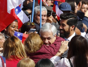 Aprobación a Piñera subió del 49 al 54%, según primera medición post La Haya