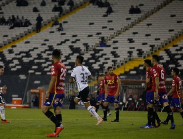 Con agónico gol de Lucas Barrios Colo Colo salva un empate ante Unión Española