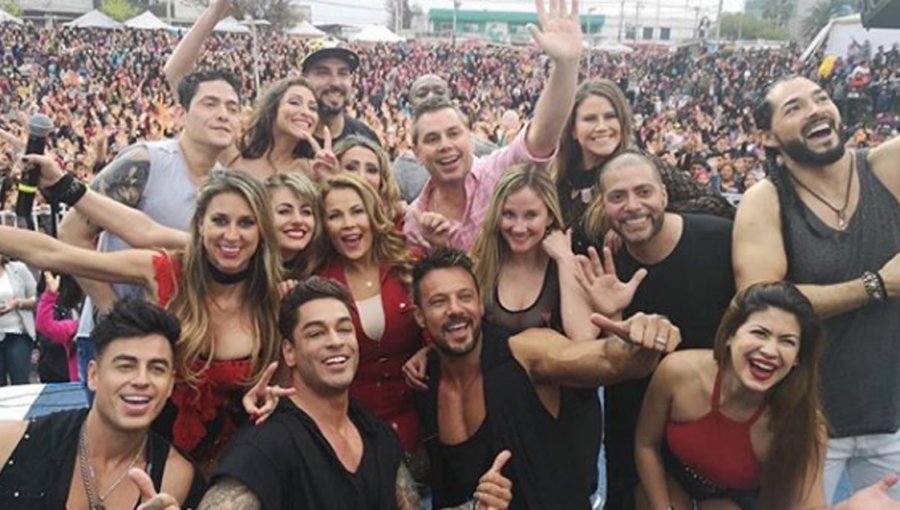 Cathy Barriga deslumbró bailando junto al team Mekano en el lanzamiento de la gira en Maipú