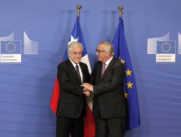 Piñera y líder de Comisión Europea abordaron modernización de acuerdo comercial