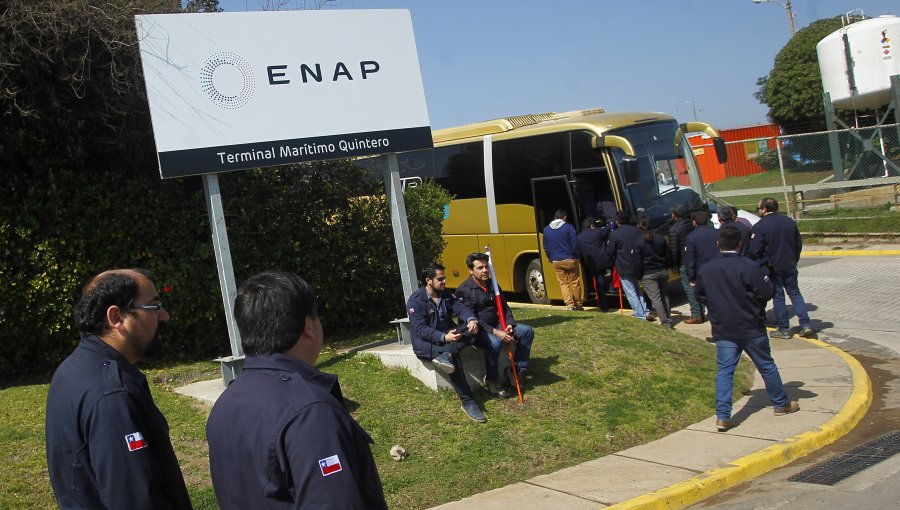 Policía de Investigaciones y Fiscal allanaron oficinas de Enap en Concón y Quintero