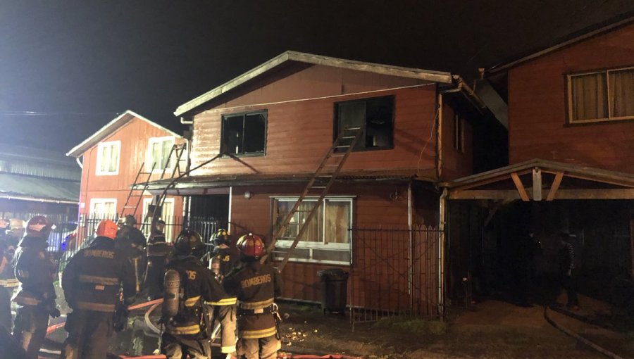 Fatal Incendio en Valdivia: Tres hermanos de 2, 4 y 7 años mueren atrapados entre las llamas