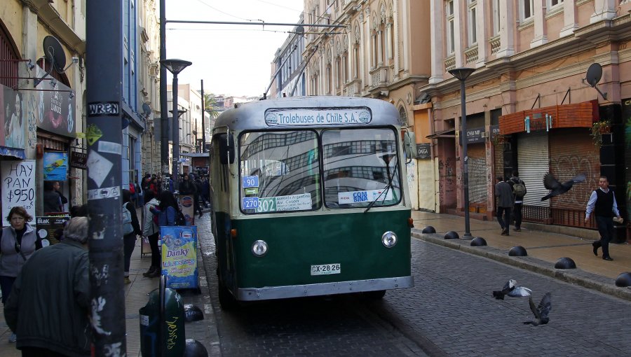 Trolebuses de Valparaíso: Consejeros Regionales consideran "impresentable" actitud de Ministra de Transportes